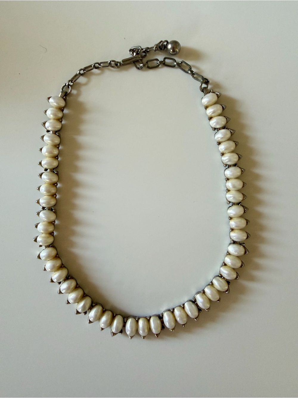 VINTAGE CROWN TRIFARI SIGNED FAUX PEARL NECKLACE G7